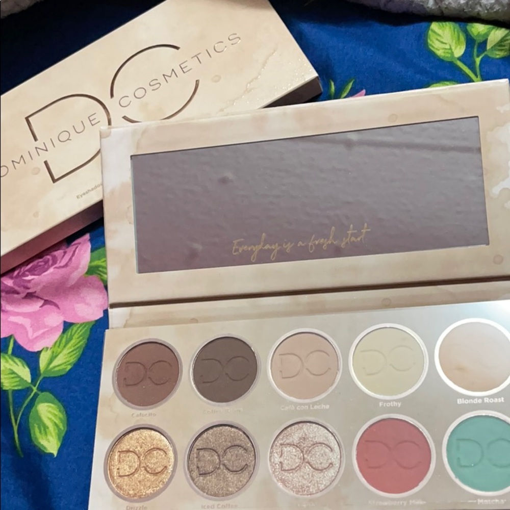 Eyeshadow palette